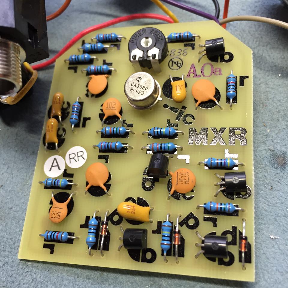 MXR '76 Dyna Comp MOD: DCジャック/LED/トゥルーバイパス