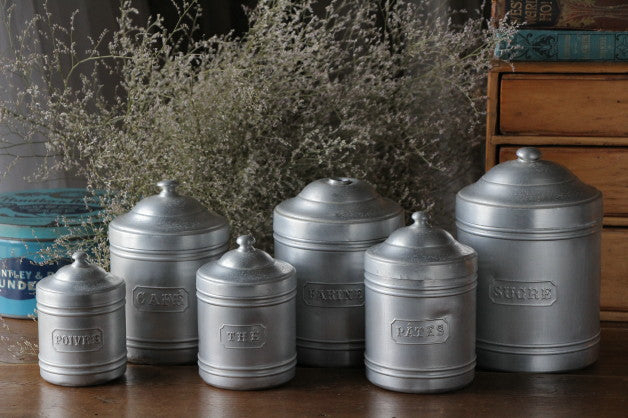 シンプルな美しさ！アルミキャニスター6点セット フランス