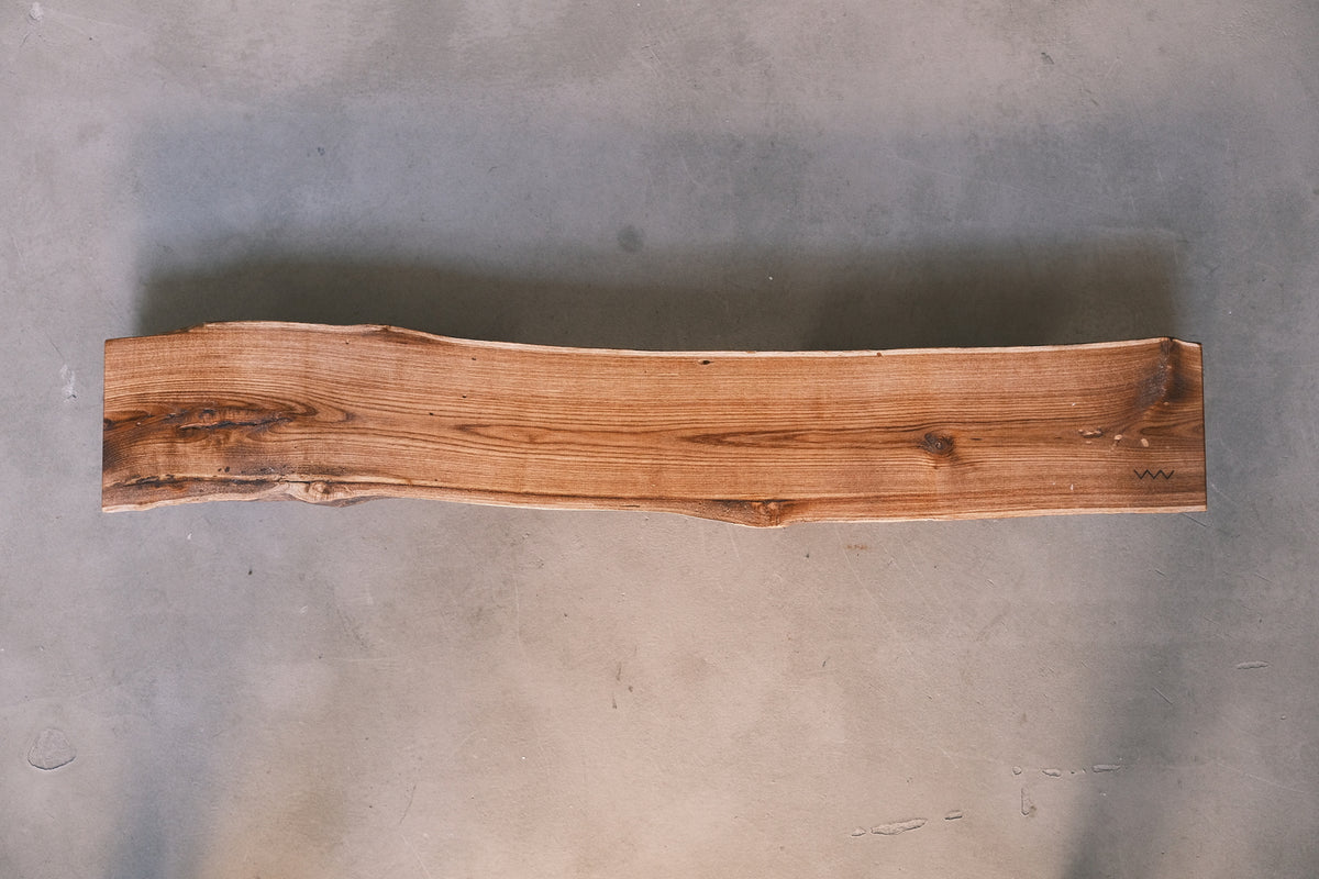 槐(エンジュ) 一枚板プレート | 700×100×35 mm – 一枚板テーブル専門店