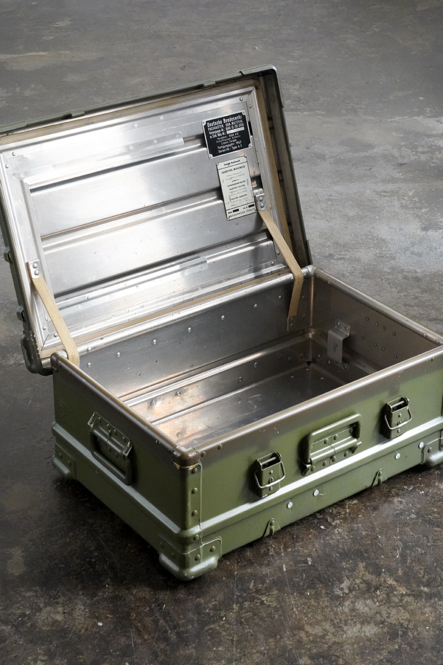 Military container “ZARGES” | ANTISTIC | アンティスティック