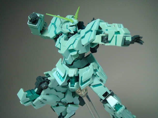 WOLT's Full Detailed REVIEW: P-Bandai ROBOT魂 Unicorn Gundam and