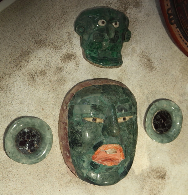 ROSTROS DE LA DIVINIDAD