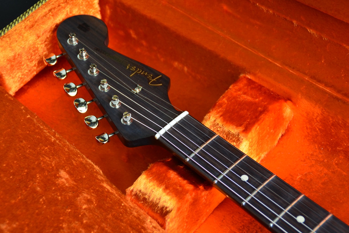 ローズネックストラト!!“Fender Custom Shop選定会”より、当店選任