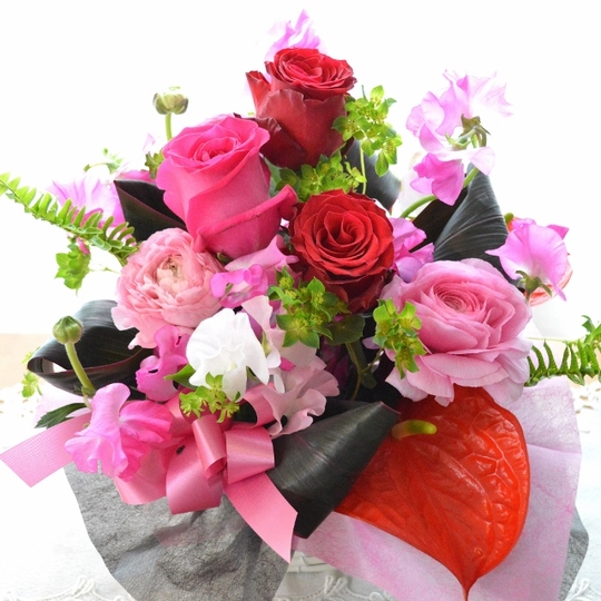 プチ贅沢なアレンジメント SplashAngel (バラとスイトピーのフラワー