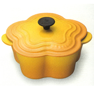 ル・クルーゼ ココットフルール24cmカラー3色 25034の通信販売