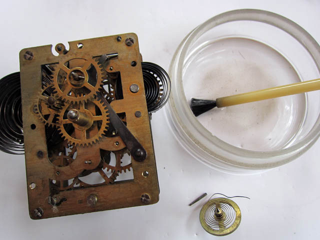 尾張時計簡易メンテナンス例 - 機械の点検・清掃・調整・注油