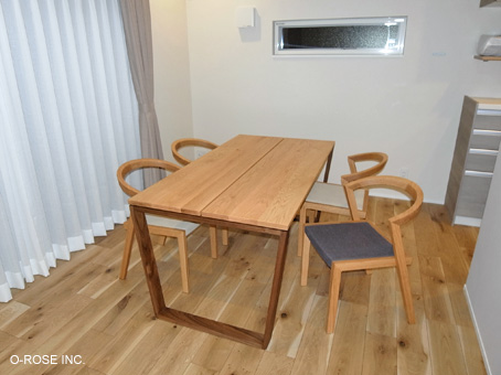 オー・ローズ 小泉誠さんの家具 kitoki Mテーブル Mベンチ Mチェア