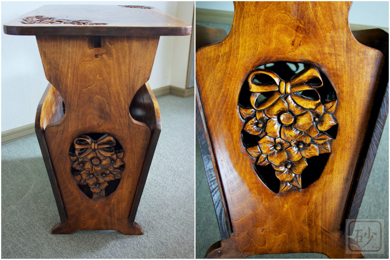 木彫りのテーブル付マガジンラック チューリップ | 木を彫る日々