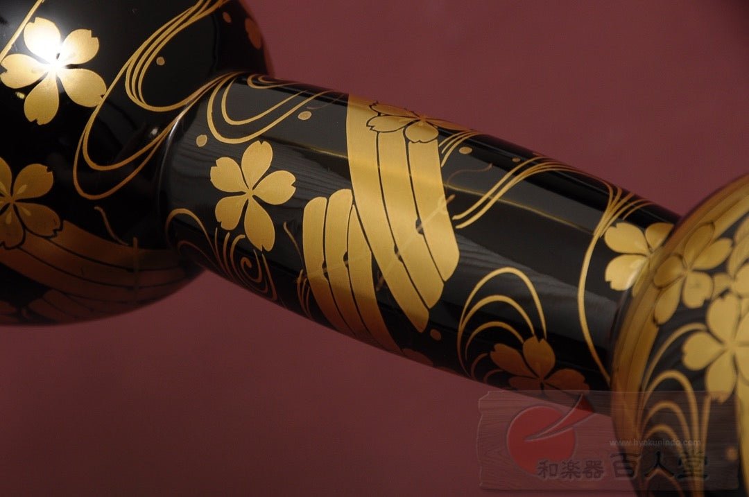 小鼓古胴 桜に鳴子金蒔絵