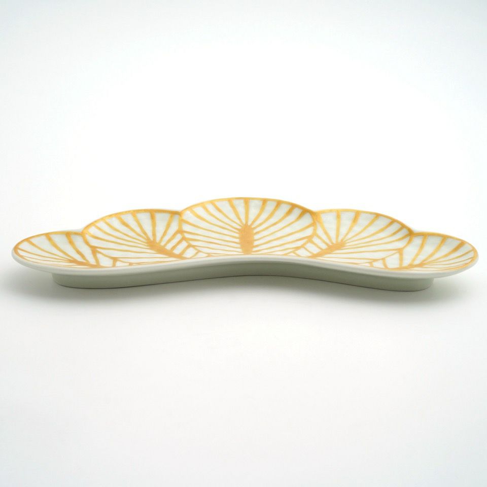 有田焼・伊万里焼（佐賀県） 【有田焼 幸楽窯】錦金松葉形 前菜皿〈1枚