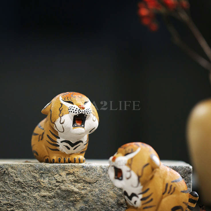 Yixing Zisha Lucky Little Tiger Tea Pet - Tea2Life