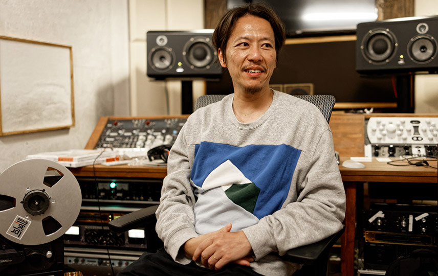 チルアウトサウンドを支える ティアックオープンリールデッキ「X-2000M