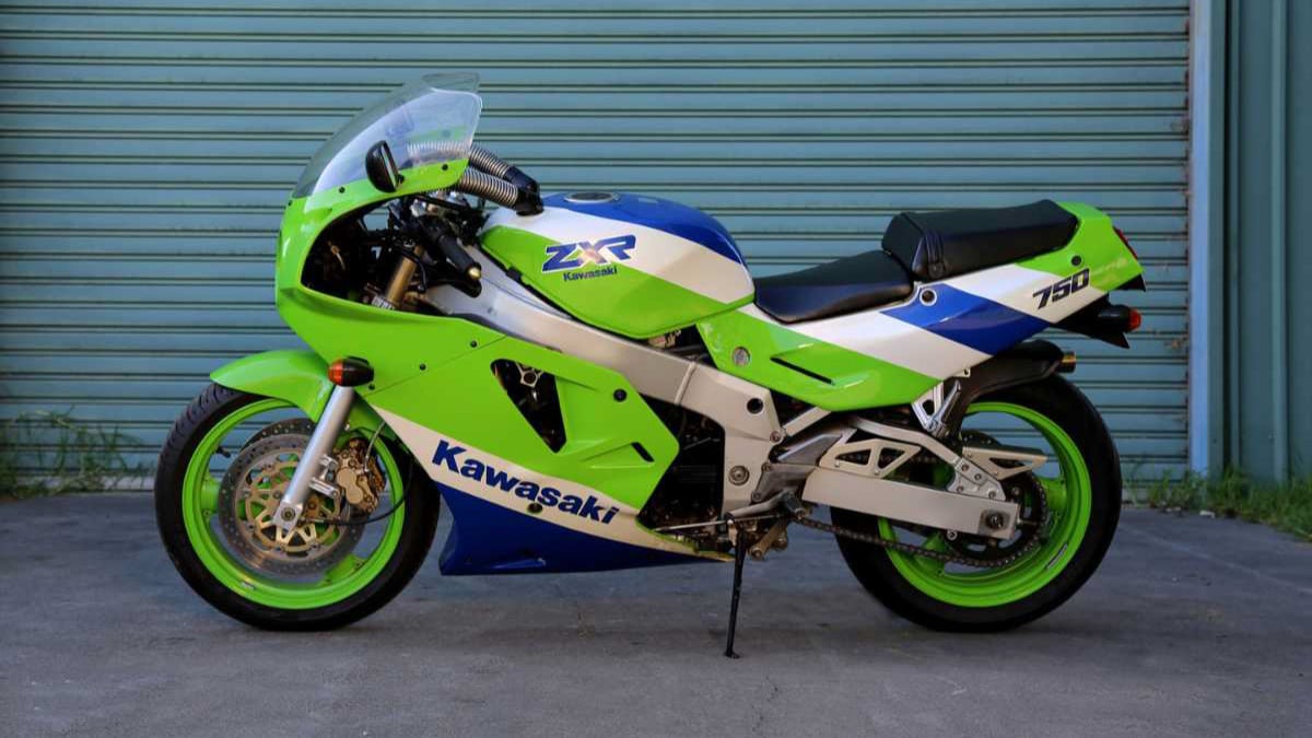Kawasaki ZXR-750 - Classic Ninja and true race bike - THRYLLZ