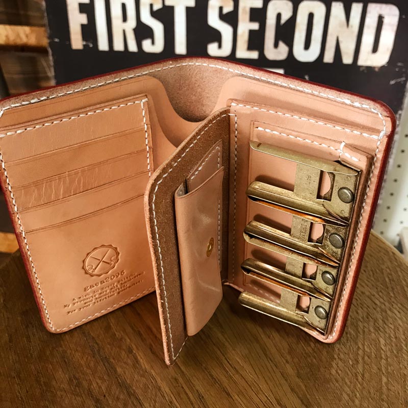 コインキャッチャー仕様のヌメ革財布、制作の模様 | 頑固オヤジ店主