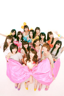 AKB48 オフィシャルカレンダーBOX2011 大好評発売中！ - TOWER RECORDS