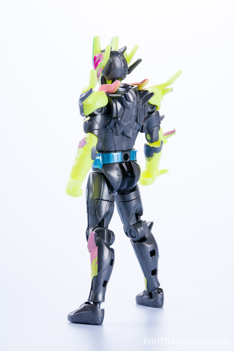 レビュー】装動 仮面ライダーリバイス by7 (リバイス )