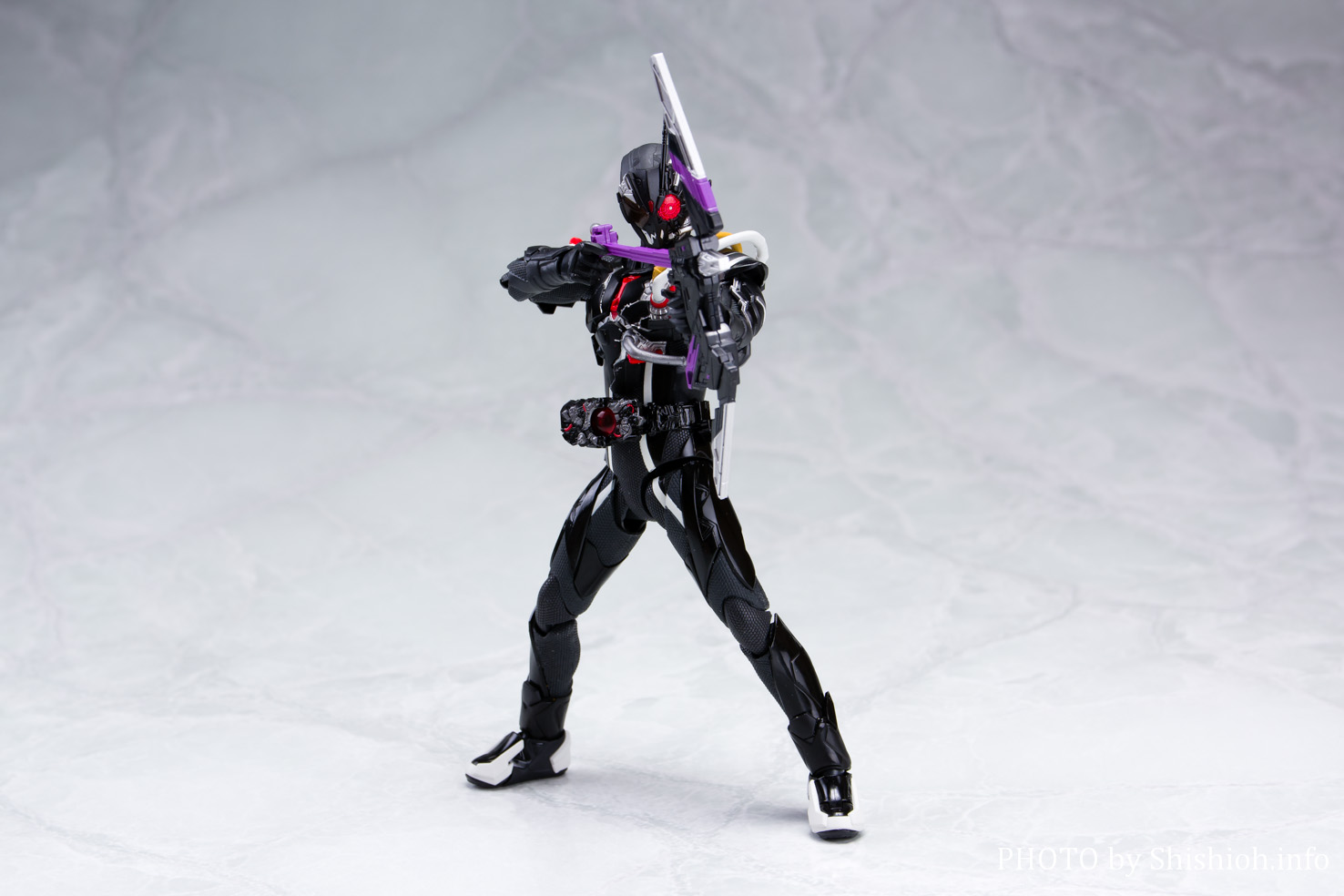 レビュー】S.H.Figuarts 仮面ライダーアークゼロ＆アークエフェクト