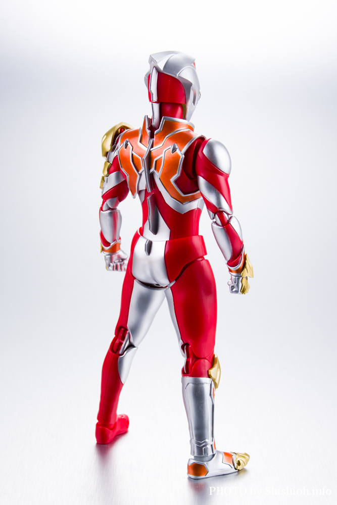 レビュー】S.H.Figuarts ウルトラマンデッカー ストロングタイプ