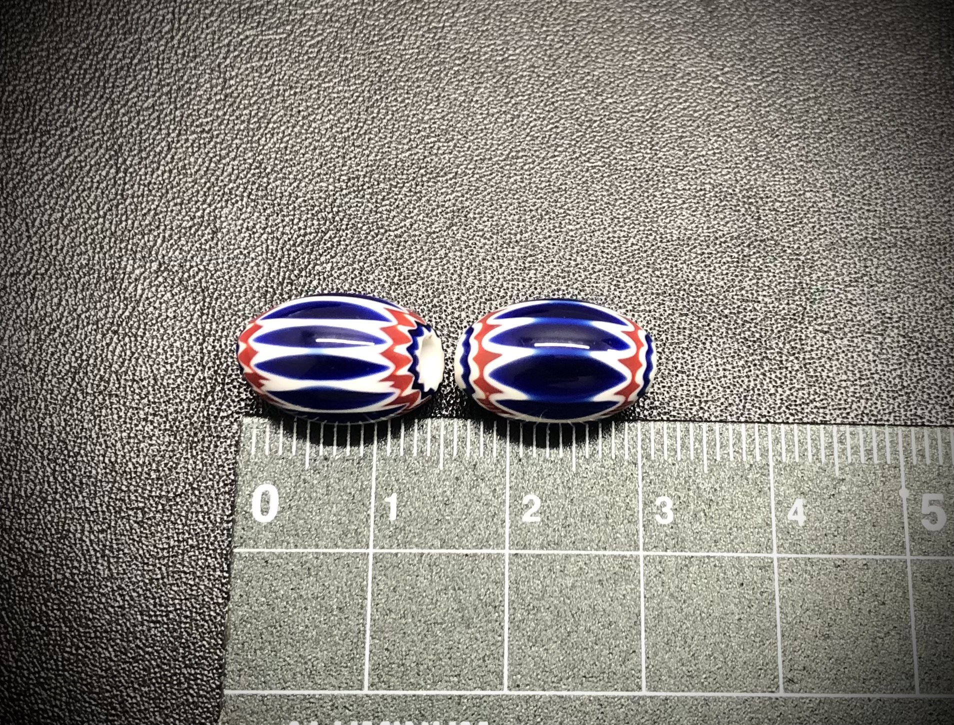 楽天市場】シェブロンビーズ ゴローズ検索 (青/白/赤/大)※1粒の価格に