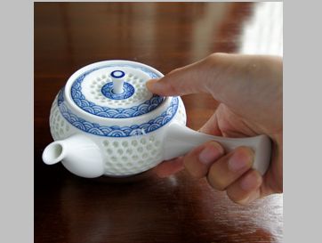 楽天市場】波佐見焼 丹心窯 340cc急須.水晶青海波【340cc 急須