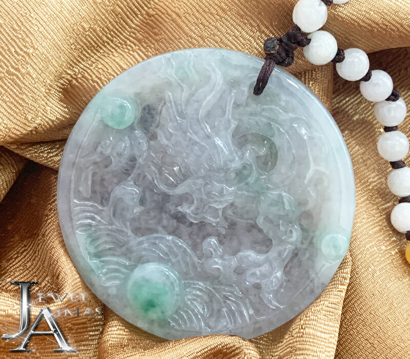 楽天市場】【ｾｰﾙ】彫刻翡翠 53mm/92P ペンダント 彫刻ヒスイ 翡翠彫刻