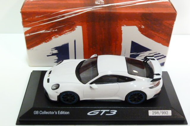 楽天市場】UKディーラー限定 ミニチャンプス 1/43 ポルシェ 911 GT3