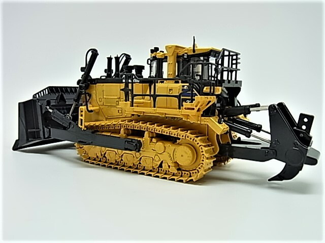 楽天市場】ファーストギア 1/50 コマツ ブルドーザー D375A-8first