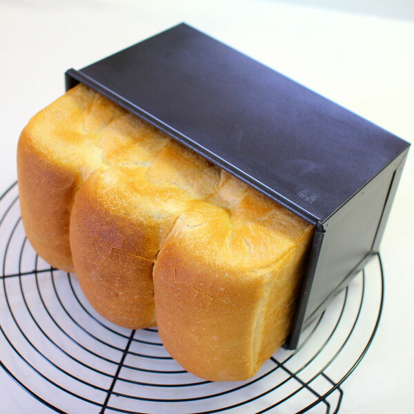 楽天市場】食パン型 1.5斤 アルタイト ふっ素樹脂加工 【浅井商店