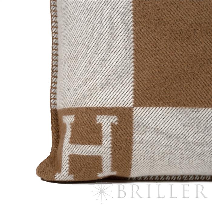 楽天市場】エルメス クッション アヴァロン PM エクリュ / キャラメル