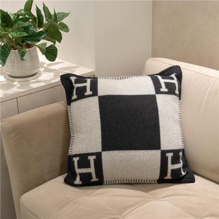 楽天市場】エルメス 《アヴァロン》 クッション エクリュ / グリ