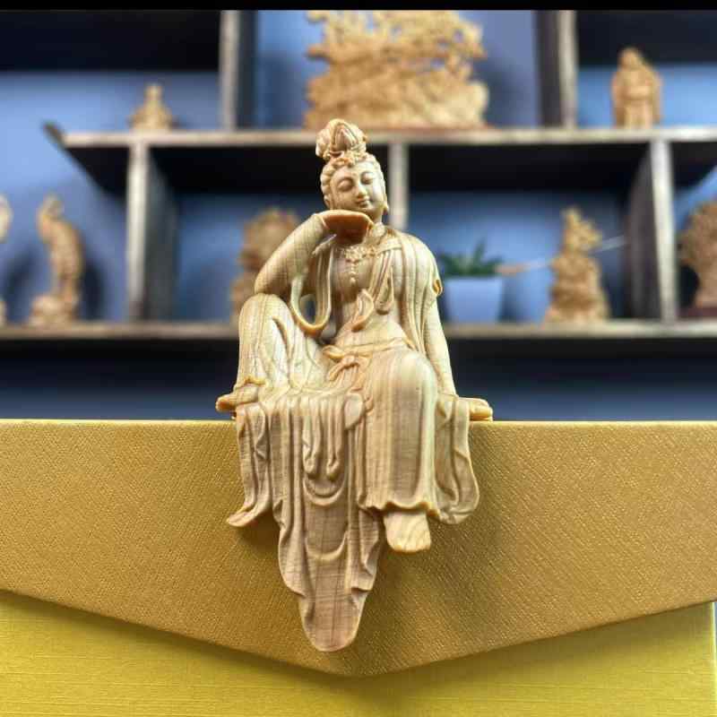 楽天市場】置き物 工芸品 装飾 飾り 浮遊観音菩薩 彫刻 足組み 座禅