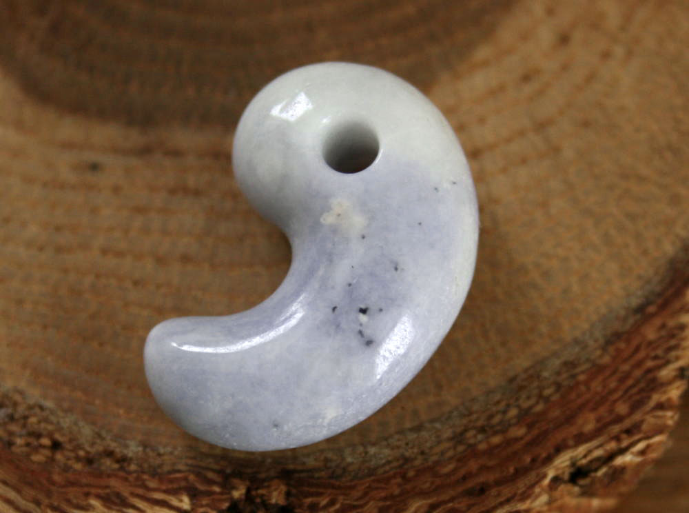 楽天市場】 糸魚川翡翠勾玉 : 糸魚川ヒスイの店