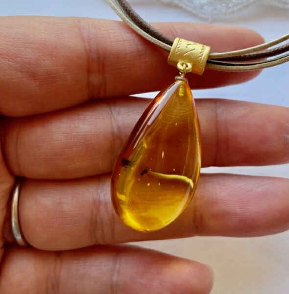 楽天市場】【虫入り天然琥珀】【琥珀 ネックレス】【琥珀ペンダント
