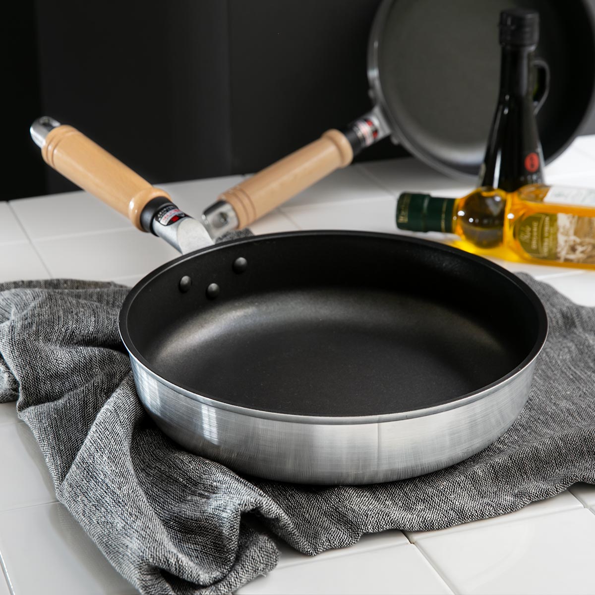 楽天市場】フライパン 28cm ガス火専用 新マイスタープレミアム 北陸