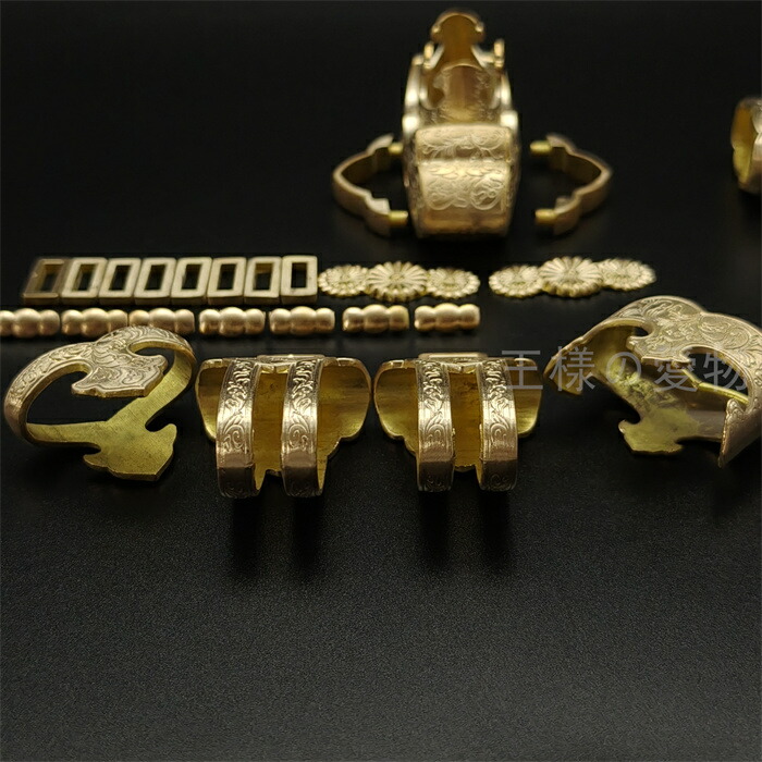 楽天市場】衛府の太刀金具 刀鍔 目貫 はばき 家紋の図 菊紋 切羽 目釘