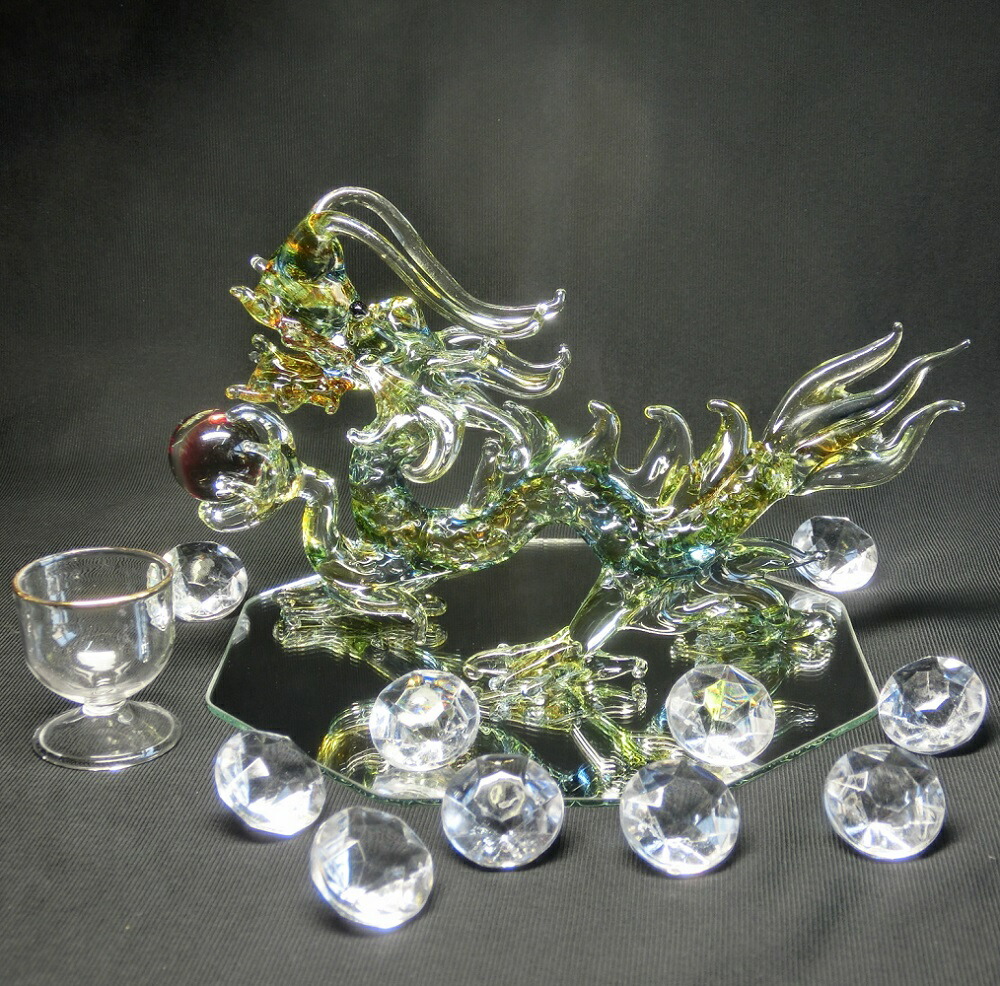 楽天市場】クリスタル 瑠璃龍 大( クリスタル水盃 ＆ 八角鏡 台座