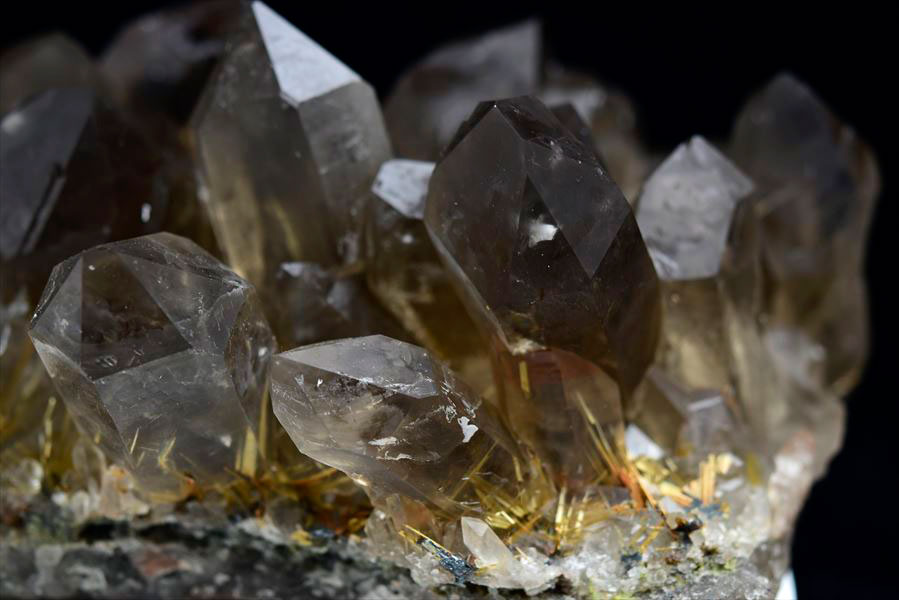 楽天市場】ゴールドルチルクォーツ AAAAA クラスター 原石 100