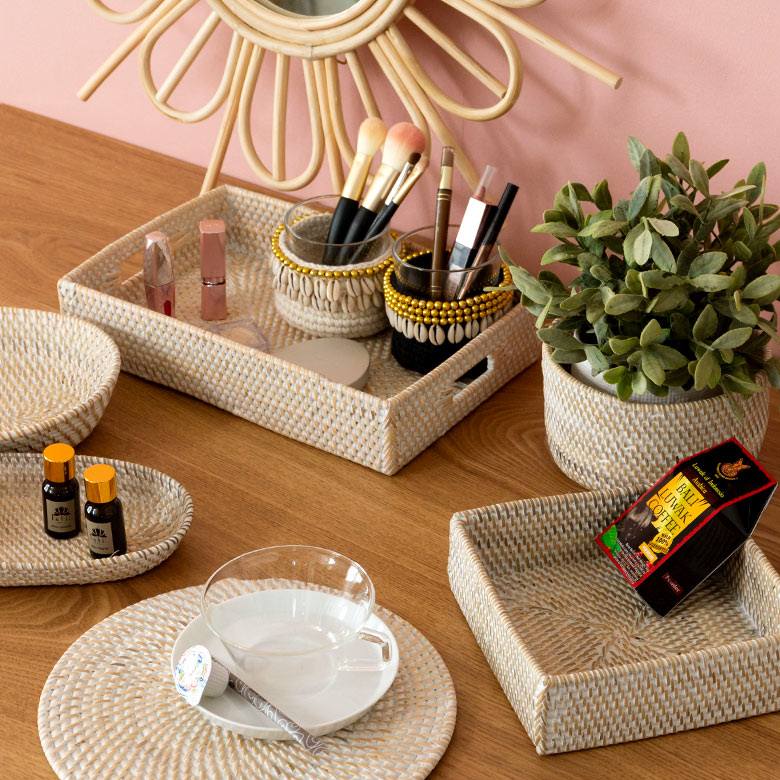 楽天市場】トレイ ラタン製 ホワイトウォッシュ 持ち手付き スクエア型