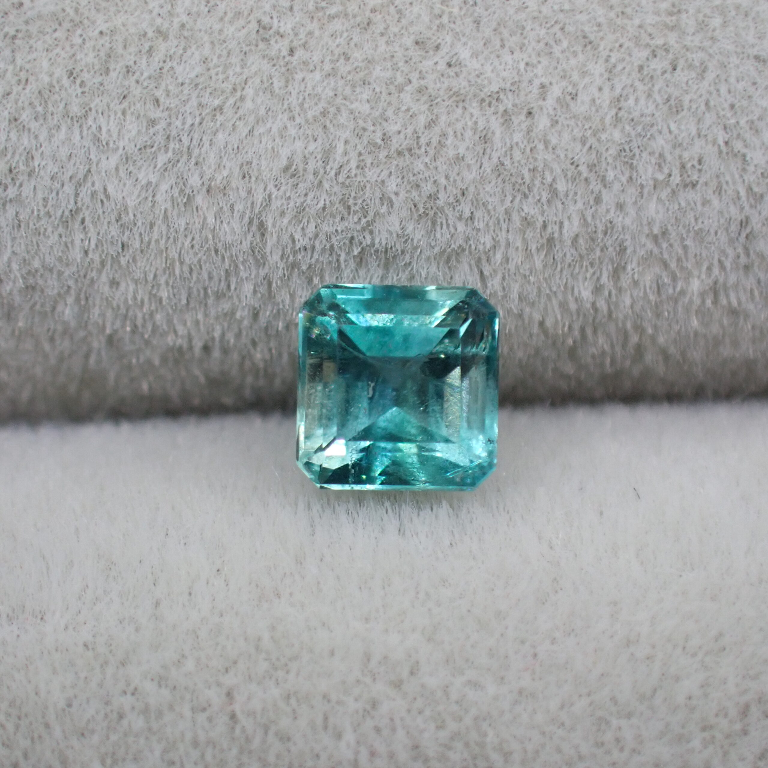 美しいブルーグリーン☆ユークレース 0.244ct | 宝石つむり