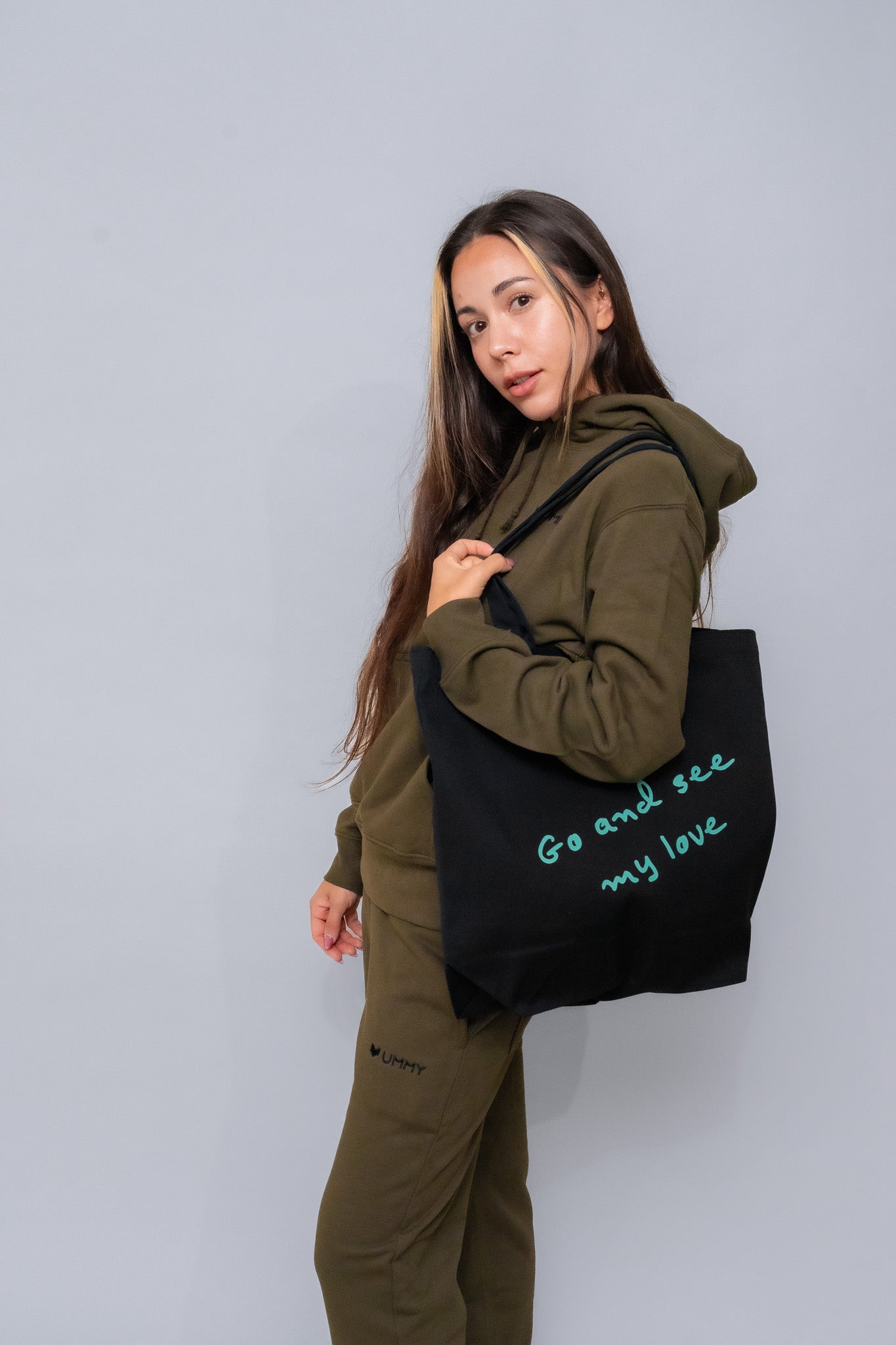UMMY キャンバストートバッグ 2サイズ Go and see my love