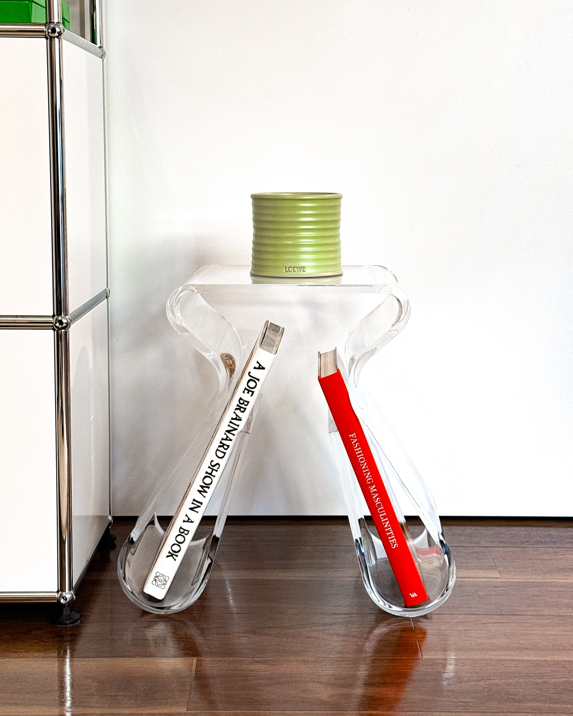 マジノ スツール/マガジンラック – Umbra® / アンブラ 日本公式サイト