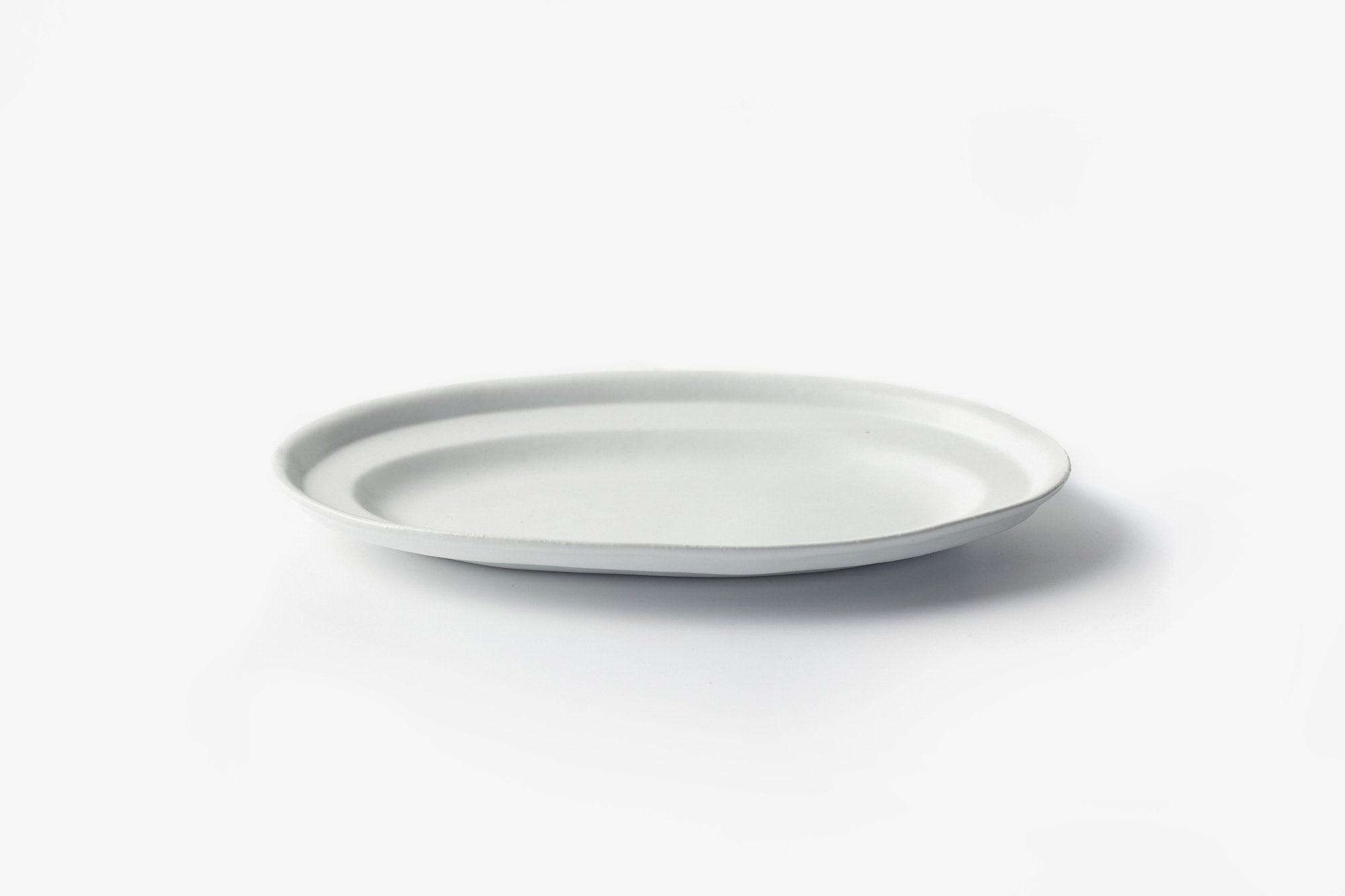 二段リムオーバル皿 白｜大江憲一