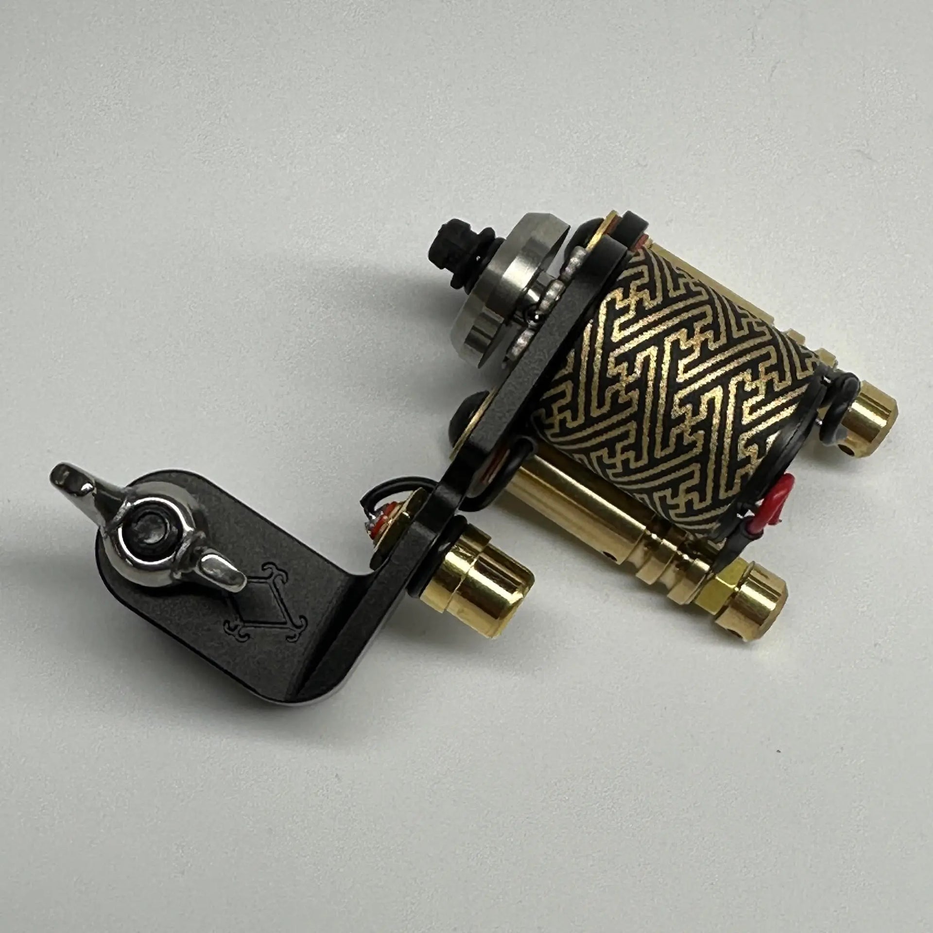 R-QV2SRCA-2.webp?v=1724473771&