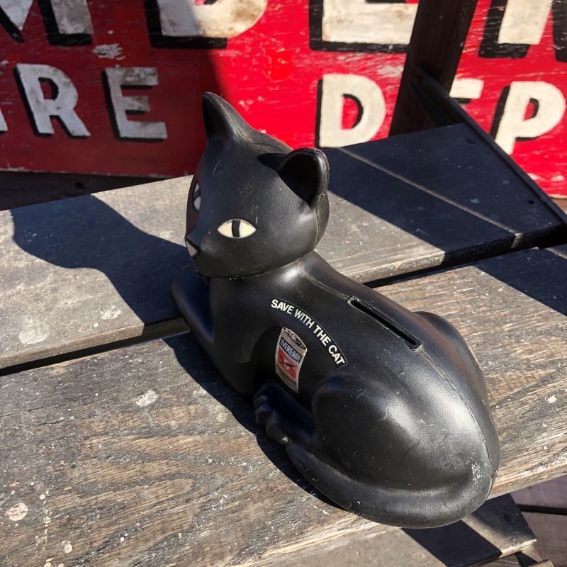 80s Vintage Eveready Batteries Save With the Cat Coin Bank (B704