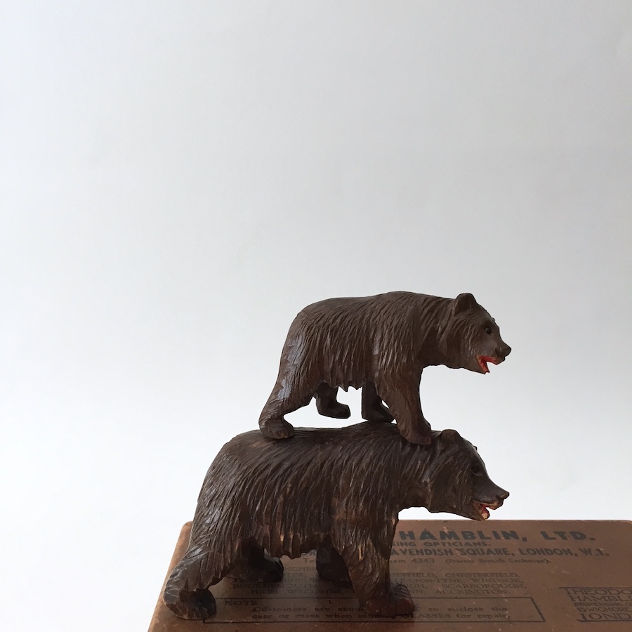 HP UPDATED!スイスベルンのアンティーク木彫りくま/クマのベビーラトル