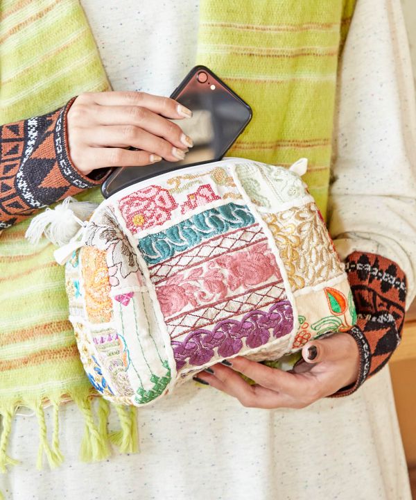 ザリカンバディアマチポーチ(BEIGE ASSORT): 『チャイハネ』公式通販