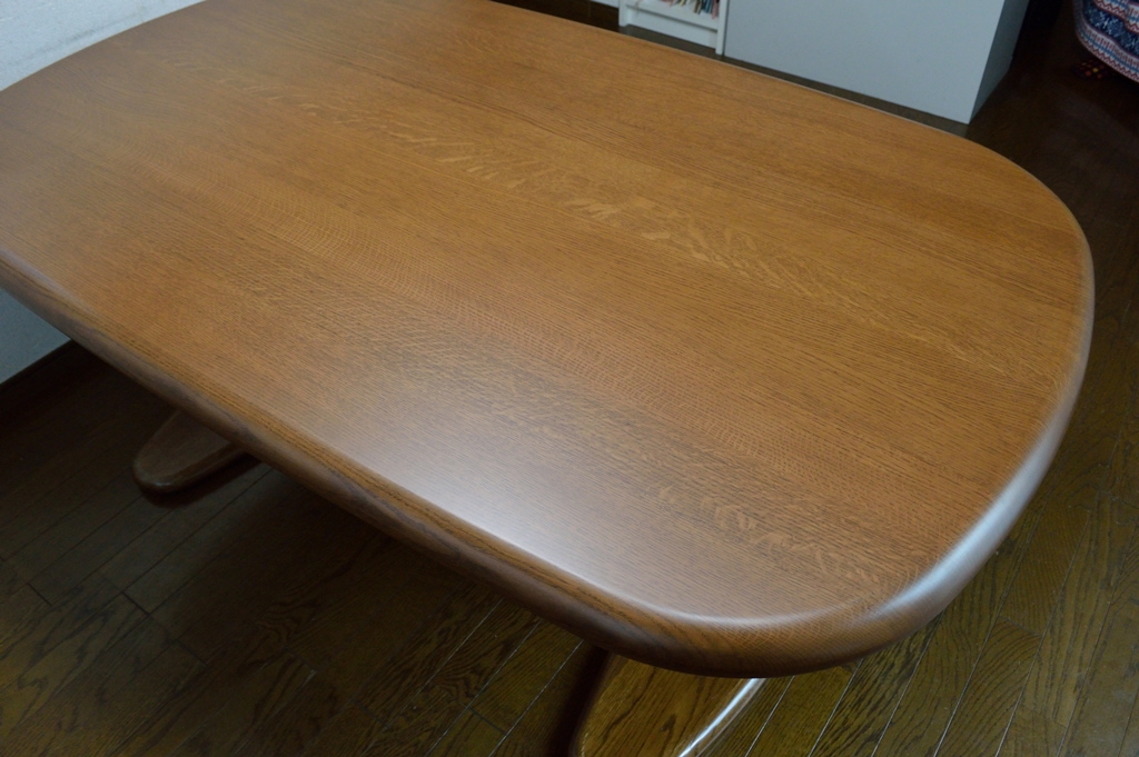 テーブル天板の磨き直し修理｜神戸市北区