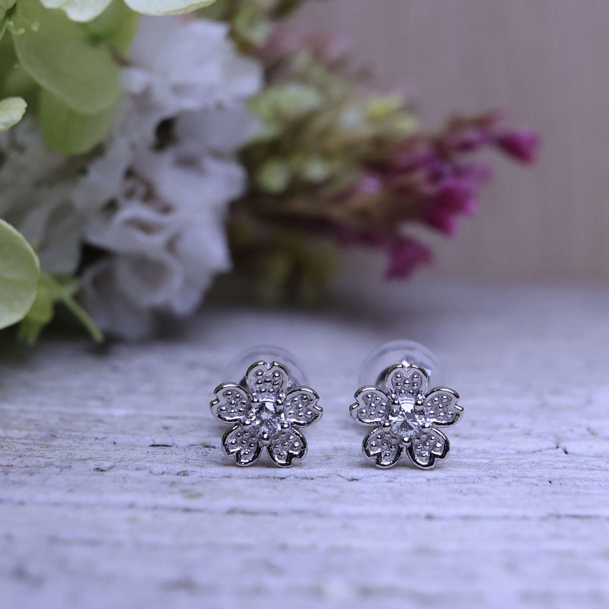 ピアス 赤 グラデーション ガラスチャーム 桜 パール ビジュー 春