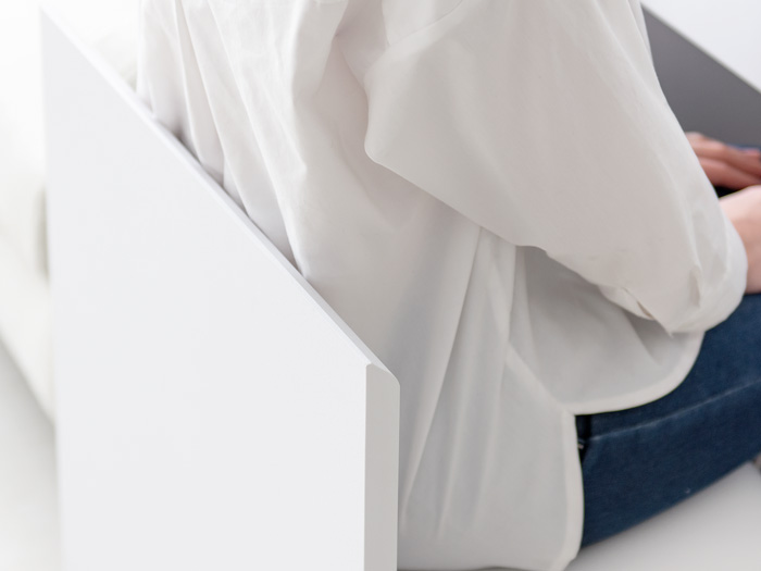 ホワイトコンパクトドレッサー Lapin(ラパン) 座面下収納チェア付き