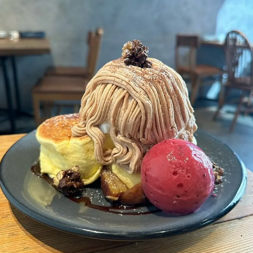 熊本初上陸！東京で連日行列！ “世界初の食パン100 One Hundred